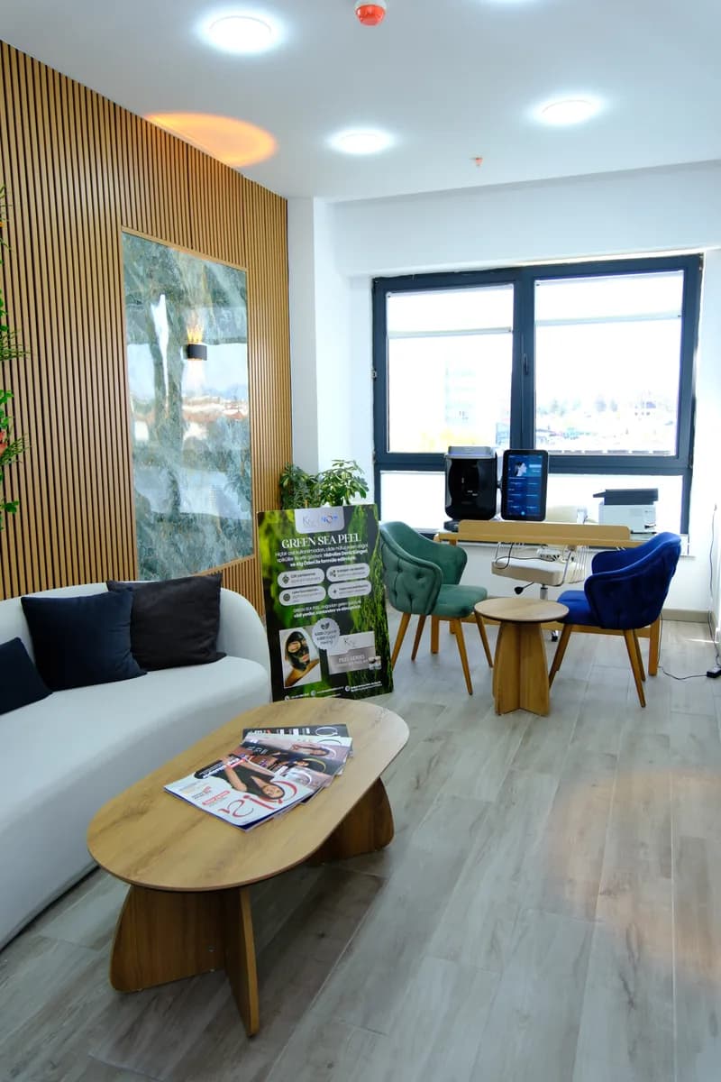 Nautilus Beauty bekleme ve danışma alanı